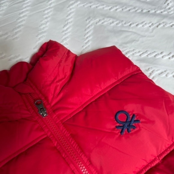 United Colours of Benetton Youth Large Unisex Red Puffer Vest - Picture 8 of 11